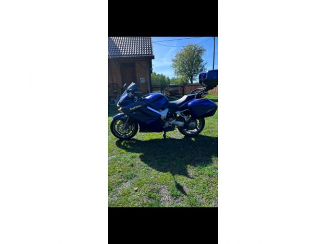 Grajewo ogłoszenia: Sprzedam Motocykl turystyczny Honda vfr800 vtec 109 km przebieg...