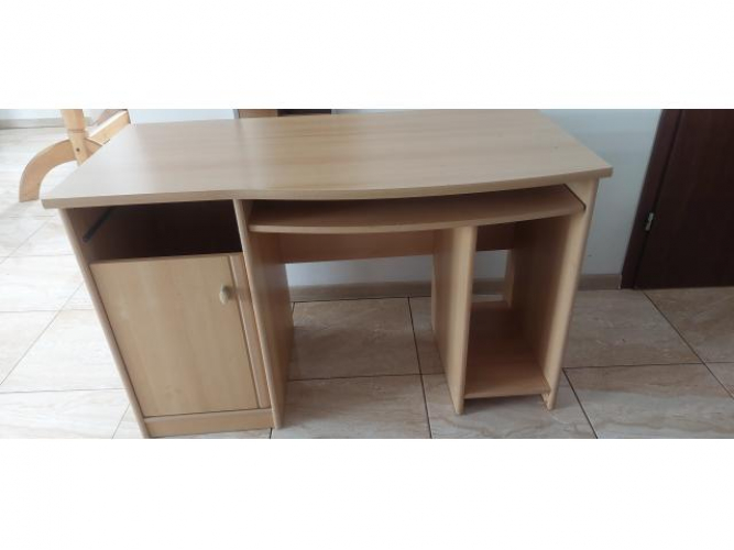 Grajewo ogłoszenia: Sprzedam biurko.