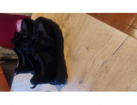 Grajewo ogłoszenia: Sprzedam nowe buty roz.39 snickery