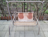 Grajewo ogłoszenia: Sprzedam huśtawkę dziecięcą.