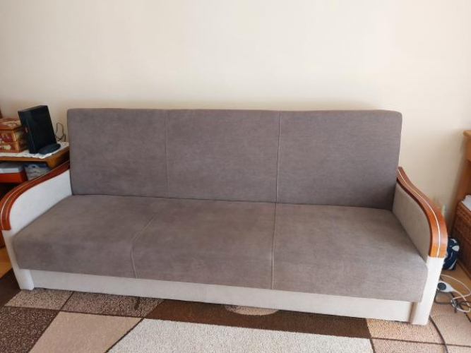 Grajewo ogłoszenia: Oddam wersalkę,  2 fotele i biurko. Wszystko w bardzo dobrym stanie.