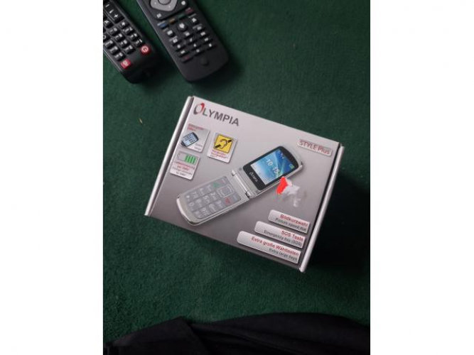 Grajewo ogłoszenia: Sprzedam telefon na klapkę z ładowarką w środku pudełka cena...