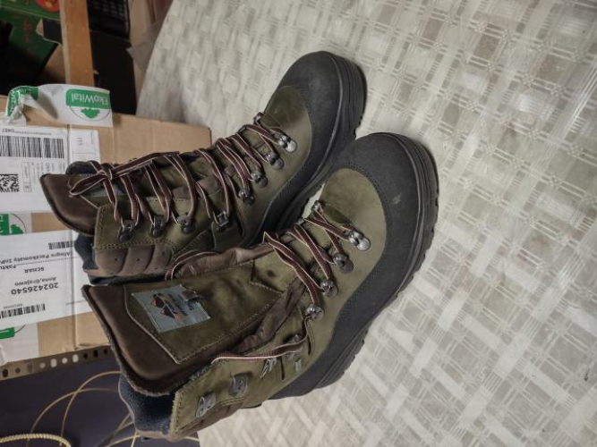 Grajewo ogłoszenia: Posiadam fajne buty dla myśliwych i nie tylko buty trekkingowe z...
