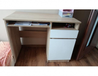 Grajewo ogłoszenia: Sprzedam biurko, kolor- dąb sonoma/biały 
Wymiary:
wys. 76 cm...