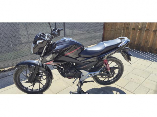 Grajewo ogłoszenia: Sprzedam honda cb125f z 2015r...stan bdb ..po wymianie oleju....