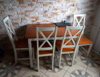 Grajewo ogłoszenia: Sprzedam stół i 4 krzesła.
Cena 650 zł