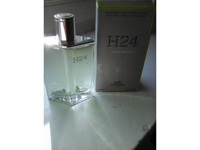 Grajewo ogłoszenia: Sprzedam zapach Hermes H24 EDT 100ml , uzyty 2 psikniecia stan-nowy...