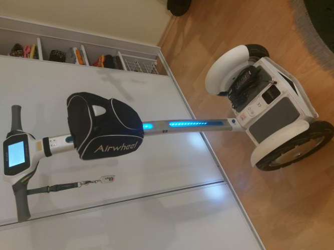 Grajewo ogłoszenia: Sprzedam segway - AIRWHEEL - to jest dwukołowiec z balansującą...