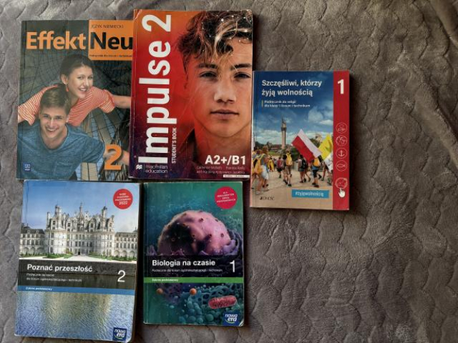 Grajewo ogłoszenia: Sprzedam podręczniki, można kupić osobno
  niemiecki 45 zł...