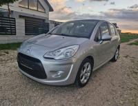 Grajewo ogłoszenia: Sprzedam Citroën C3 1.4 benzyna,2010rok, niski przebieg 130tyś...