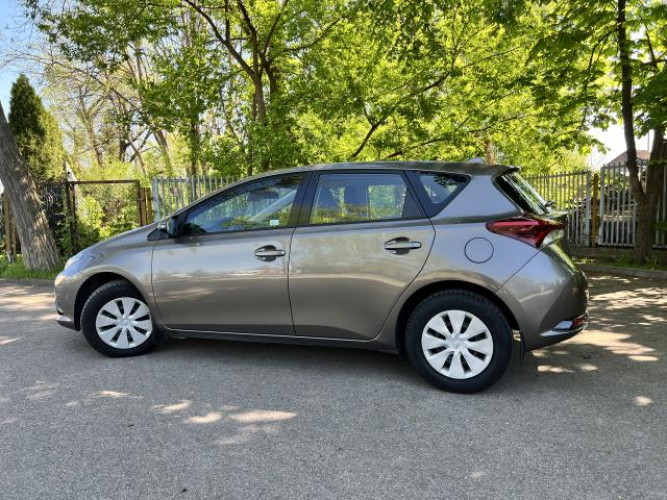 Grajewo ogłoszenia: TOYOTA AURIS ? Oferuję samochód z 2018 roku, znany z...