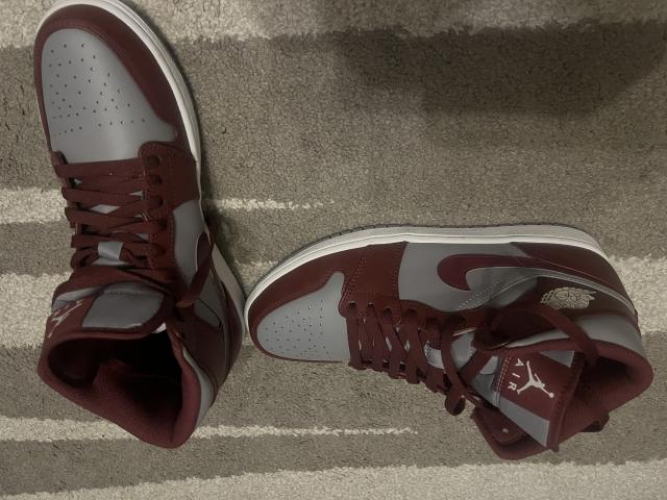 Grajewo ogłoszenia: Sprzedam nowe, nienoszone buty Nike rozmiar 43, wkładka 27,5cm.