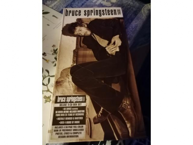 Grajewo ogłoszenia: Sprzedam 4 CD 66 utworów oraz 56 stronicowa książeczkę że...